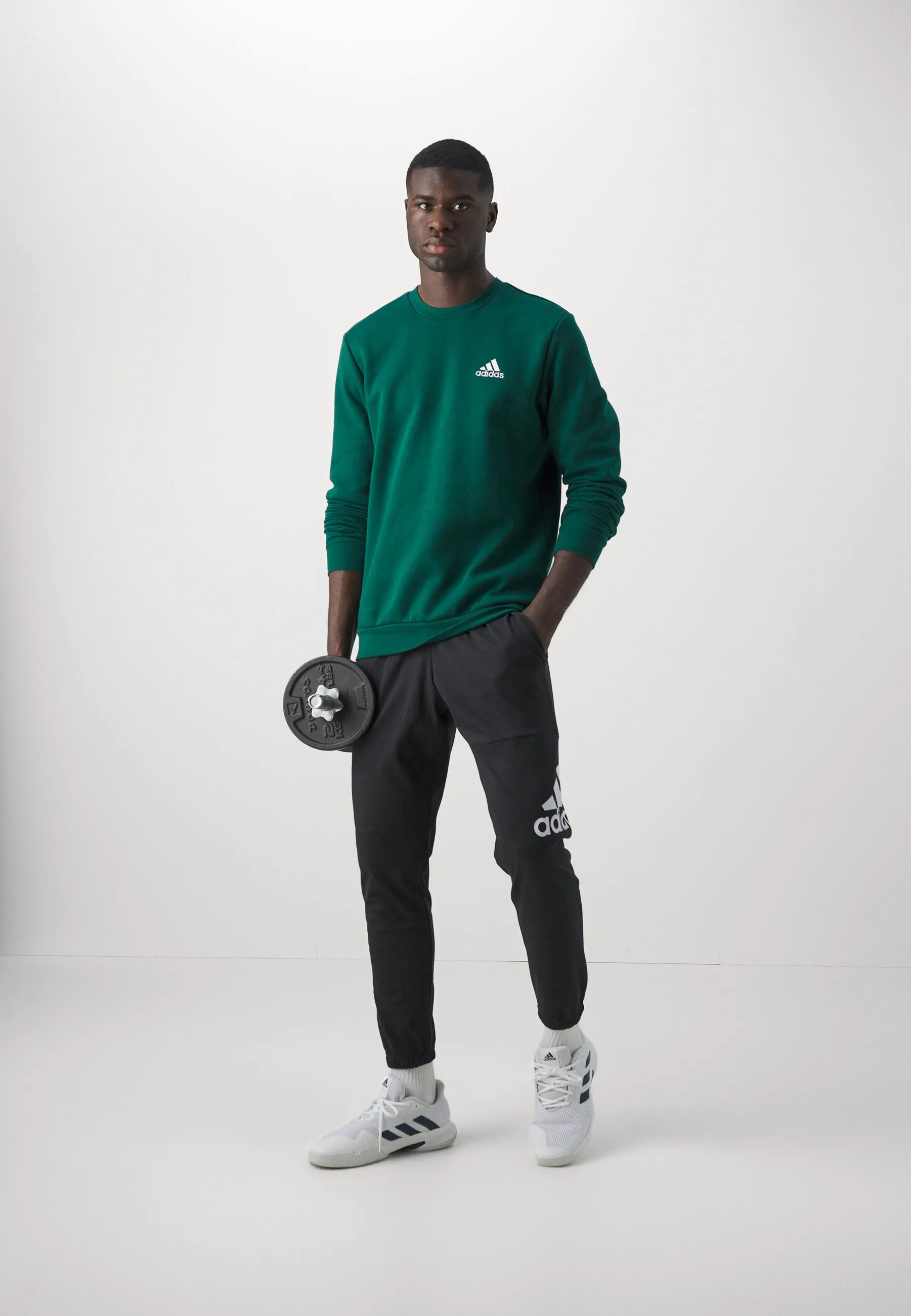 ESSENTIALS SINGLE TAPERED PANTS - Pantaloni sportivi