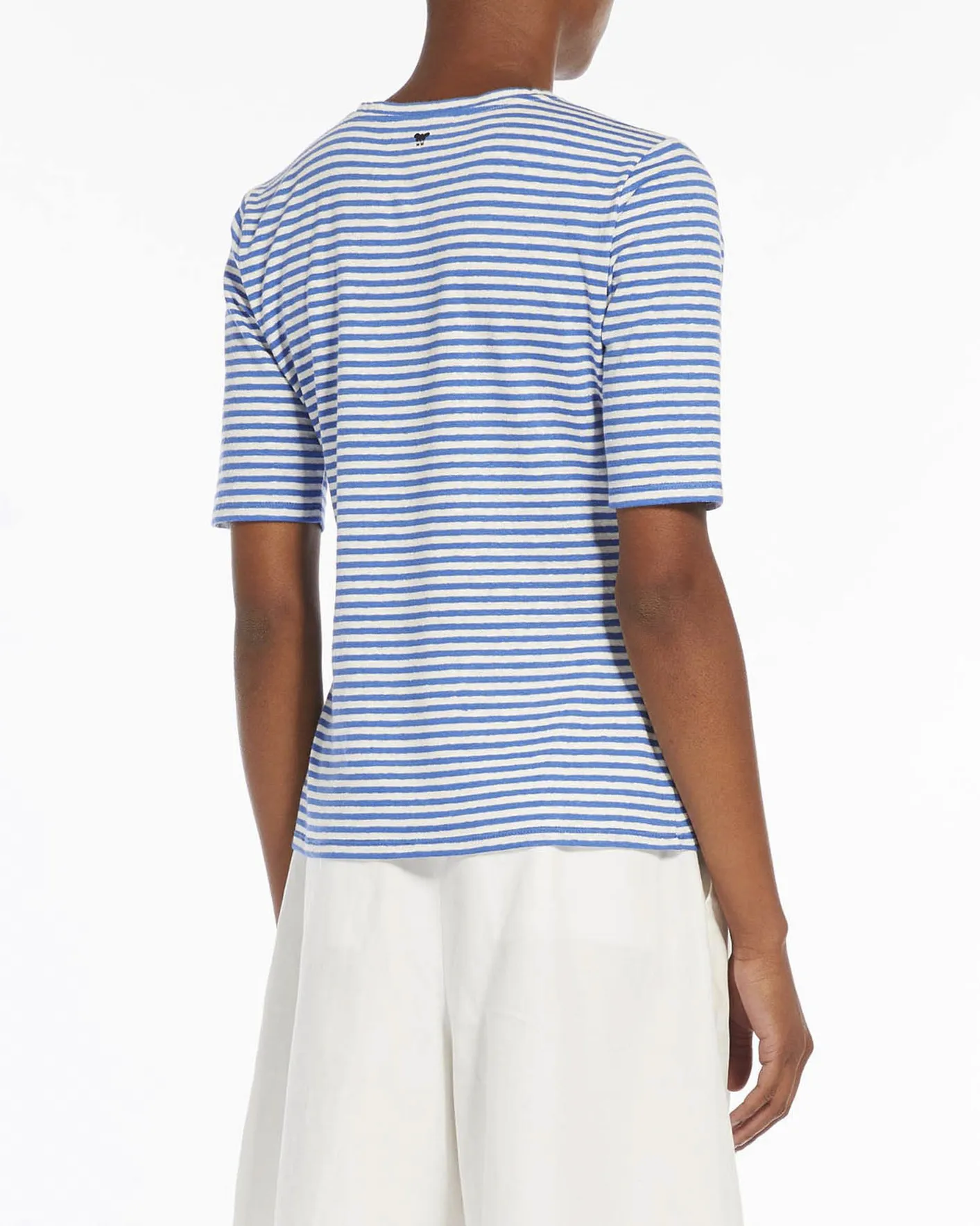T-shirt in lino stretch a righe bianche e avio con scollo a V